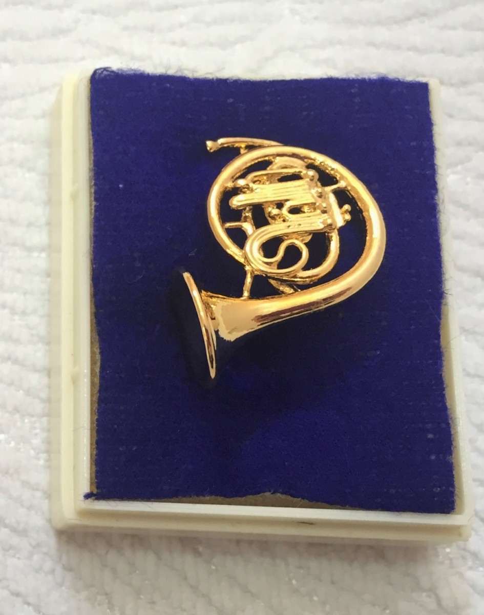 Altın Kaplama Korno Pin - G&G