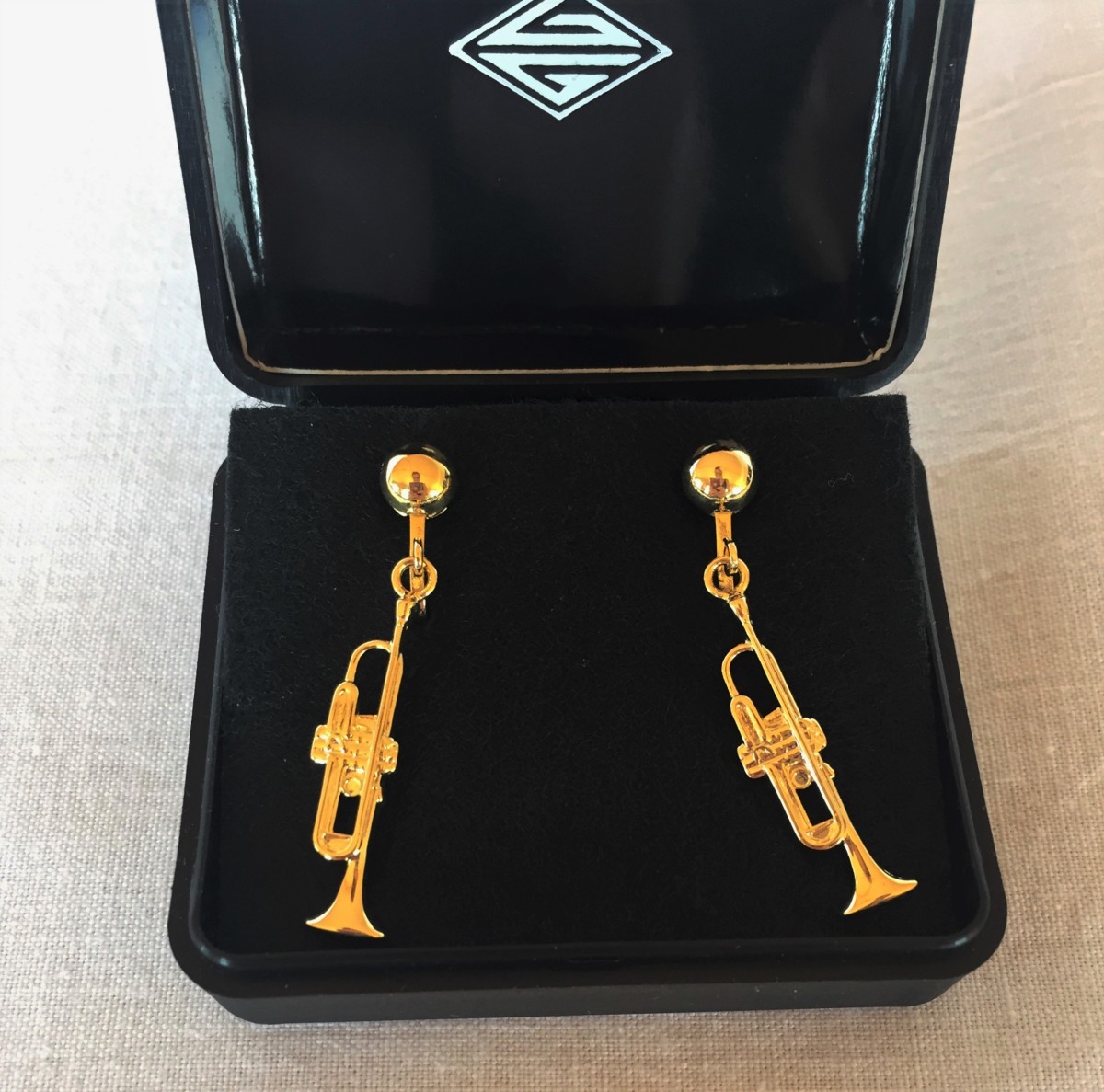 Altın Kaplama Trompet Küpe - G&G