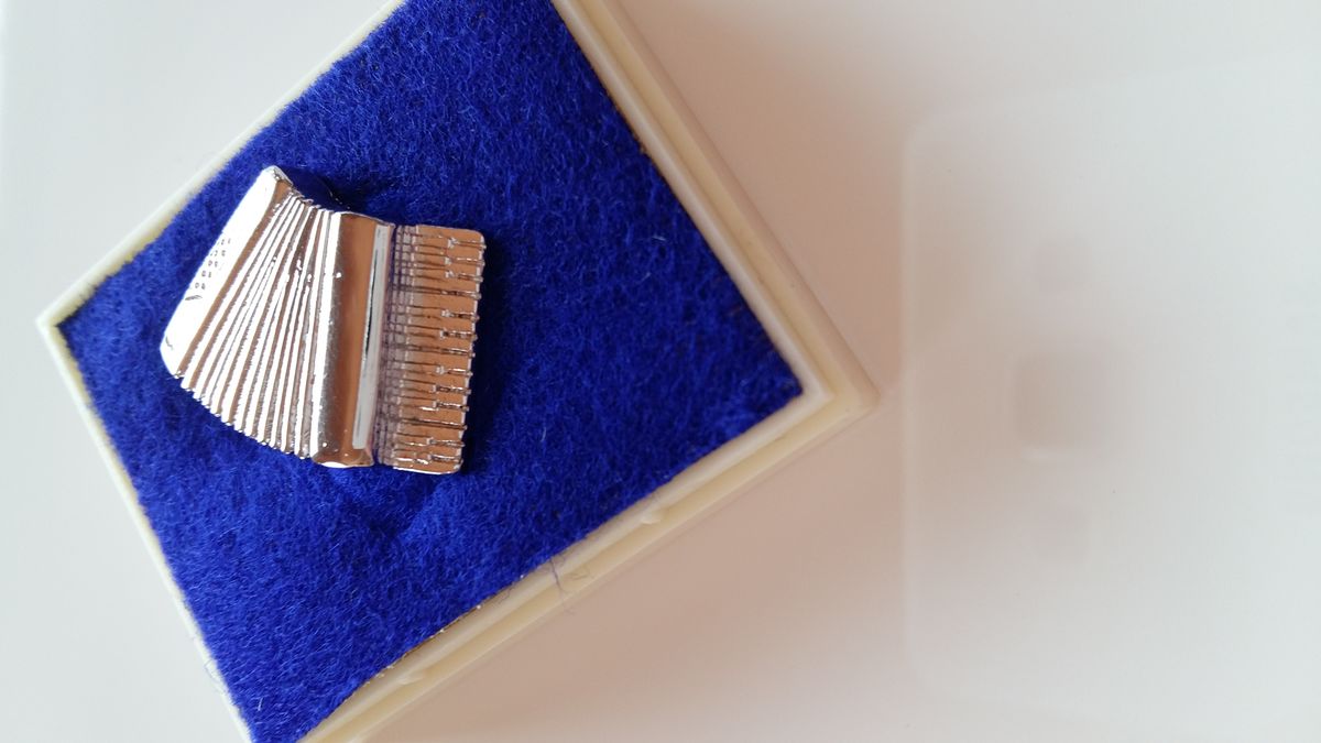 Gümüş Kaplama Akordeonlu Pin - Thumbnail