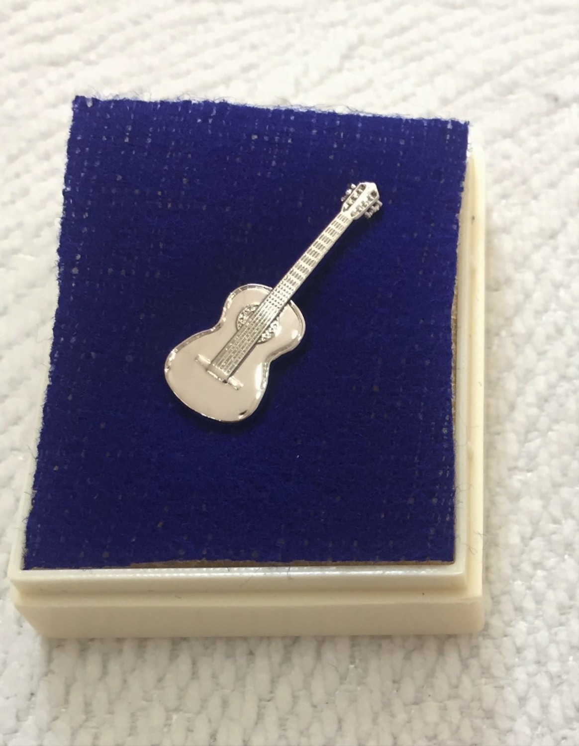 Gümüş Kaplama Klasik Gitarlı Pin