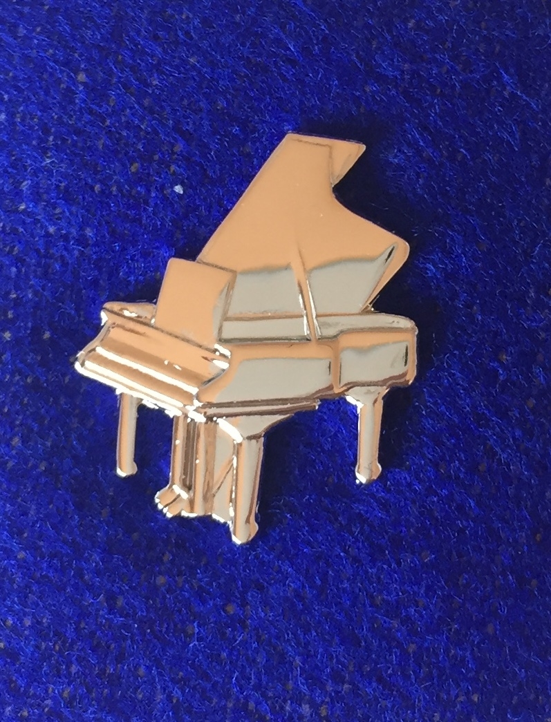Gümüş Kaplama Pianolu Pin