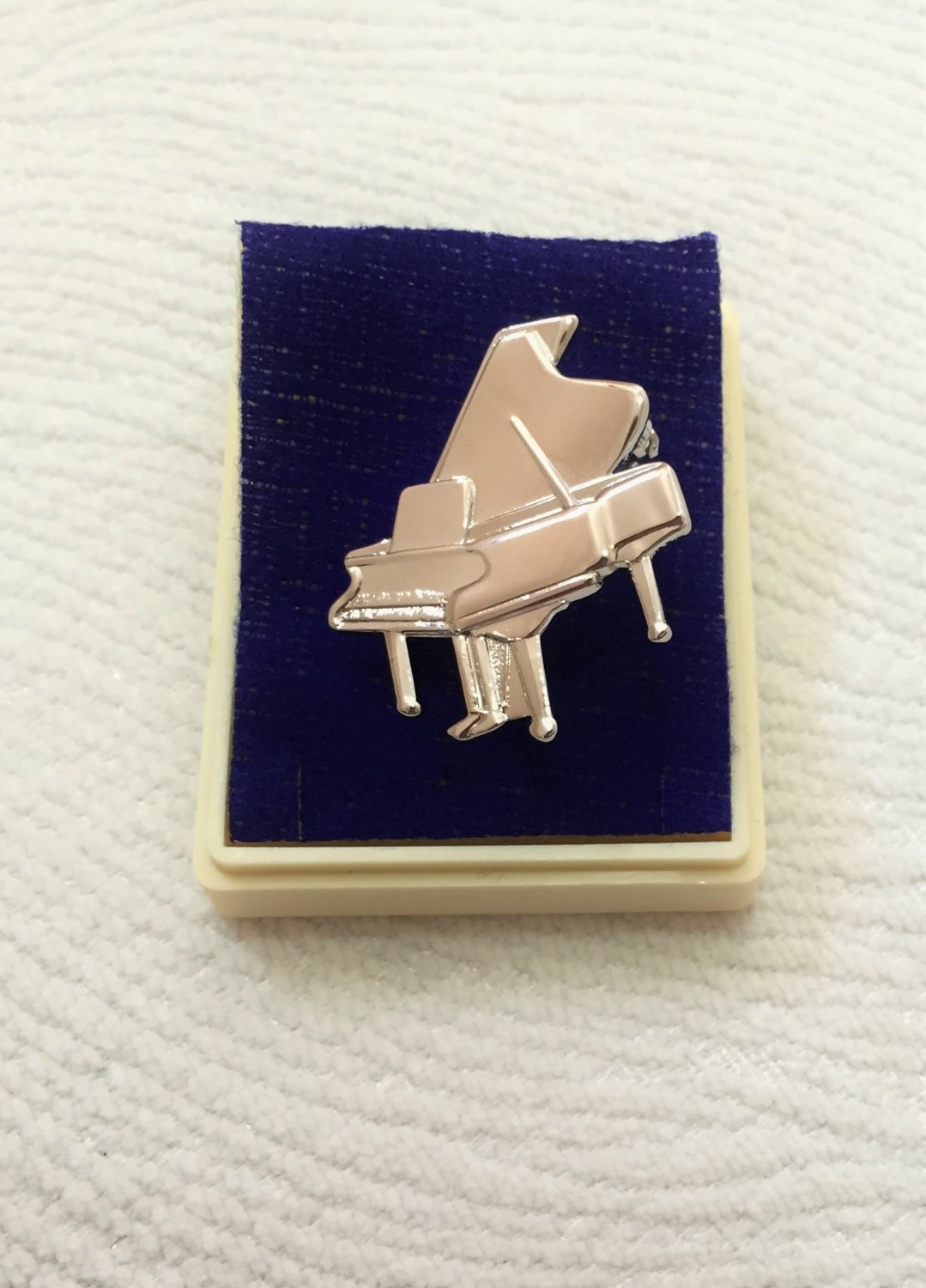 Gümüş Kaplama Piyano Broş