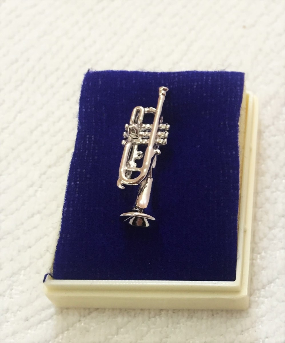 Gümüş Kaplama Trompet Pin - G&G