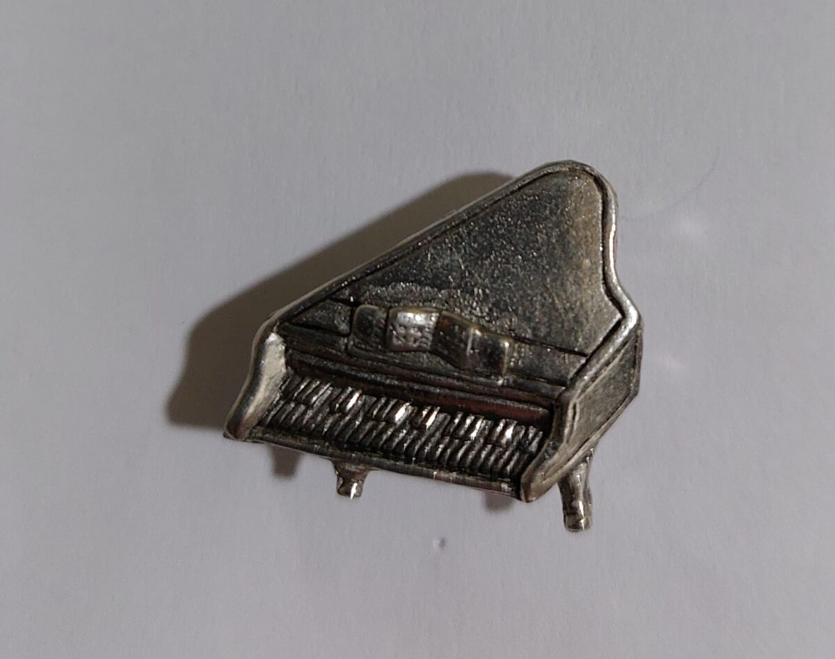 Piyano Şeklinde Yaka İğnesi - Music Gifts