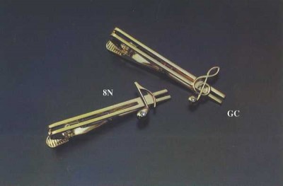 Gümüş Kaplama Sol Anahtarlı Kristal Taşlı Kravat İğnesi - G&G