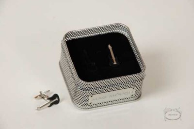 Elektrogitar - Kol Düğmesi - Anka Verlag