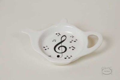 Sol Anahtarlı Notalı Çaydanlık Şekilli Tabak - Anka Verlag