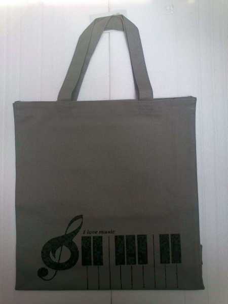 Tuşeli ve Sol Anahtarlı Çanta - 1