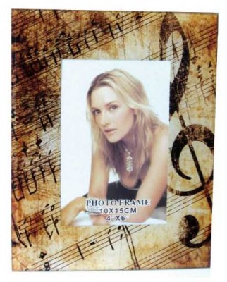 Sol Anahtarlı ve Notalı Çerçeve - Fzsonata