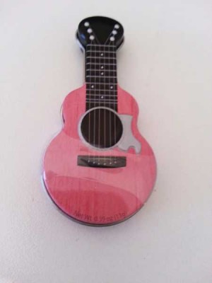 Pembe Gitar Şeklinde Kutulu Nane Şekeri - SWANART