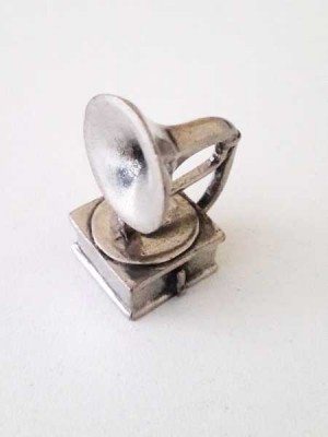 Minyatür Gramofon - Anne Fuzeau