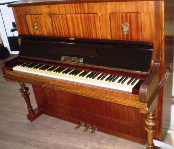 2. El Antika Alman Piyano - 1