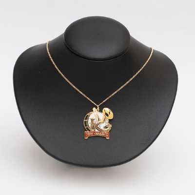 Yuvarlak Madolyon Üzerinde New Orleans Kolye - ELANPRIM