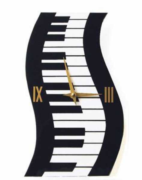 Dalgalı Piyano Tuşeli Duvar Saati